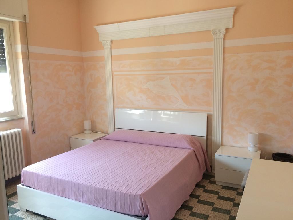 Villa Sophia Mare 1 Lido di Camaiore Extérieur photo