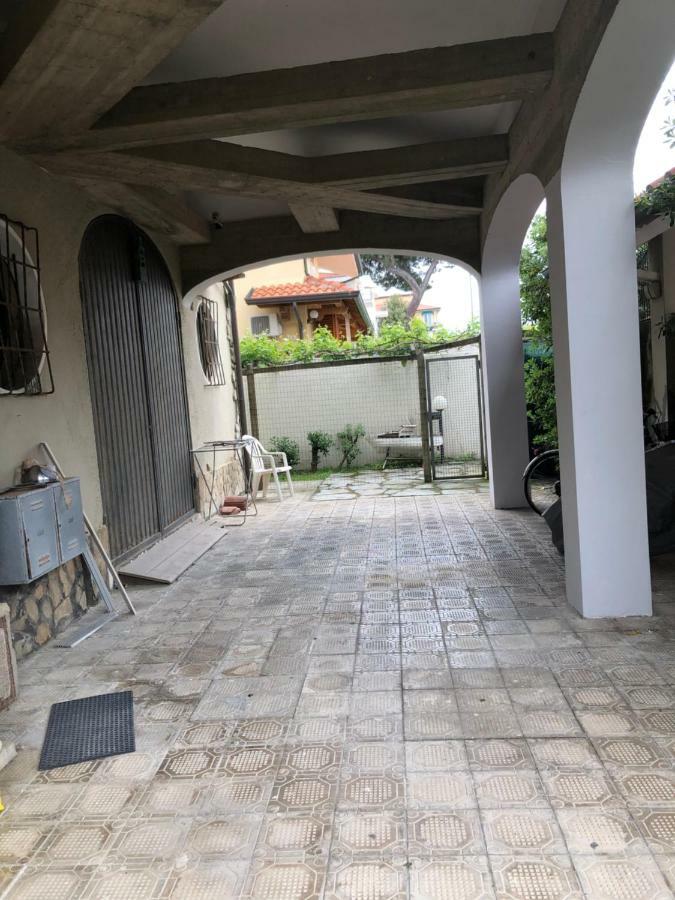 Villa Sophia Mare 1 Lido di Camaiore Extérieur photo